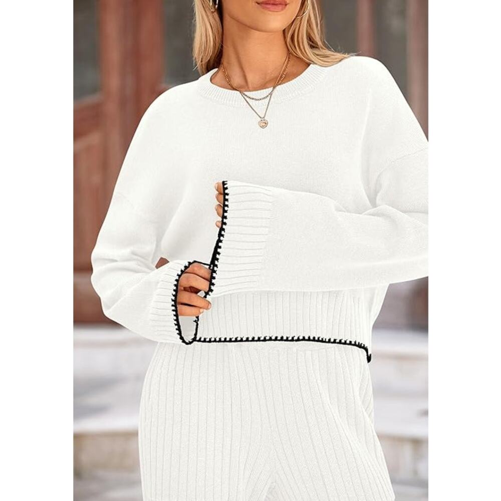 New XL 2 Piece Lounge Set with Blanket Stitch Trim Detail